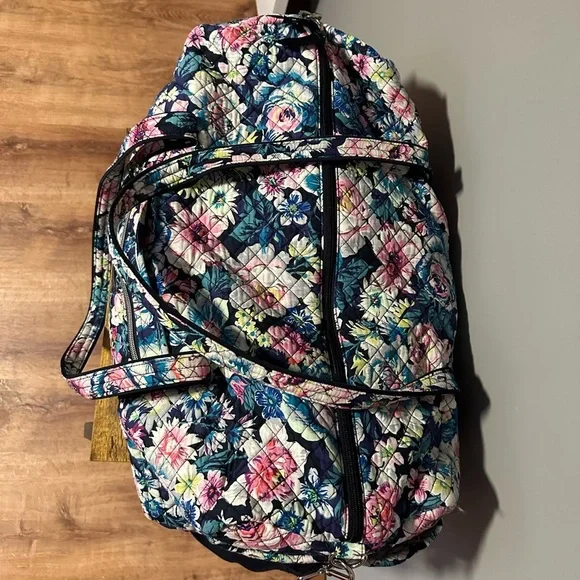 Vera Bradley Duffle Bag - Picture 4 of 9